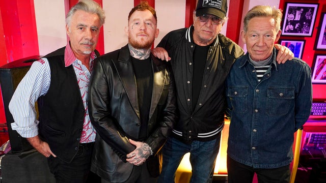 Glen Matlock,Frank Carter,Steve Jones,Paul Cook 
